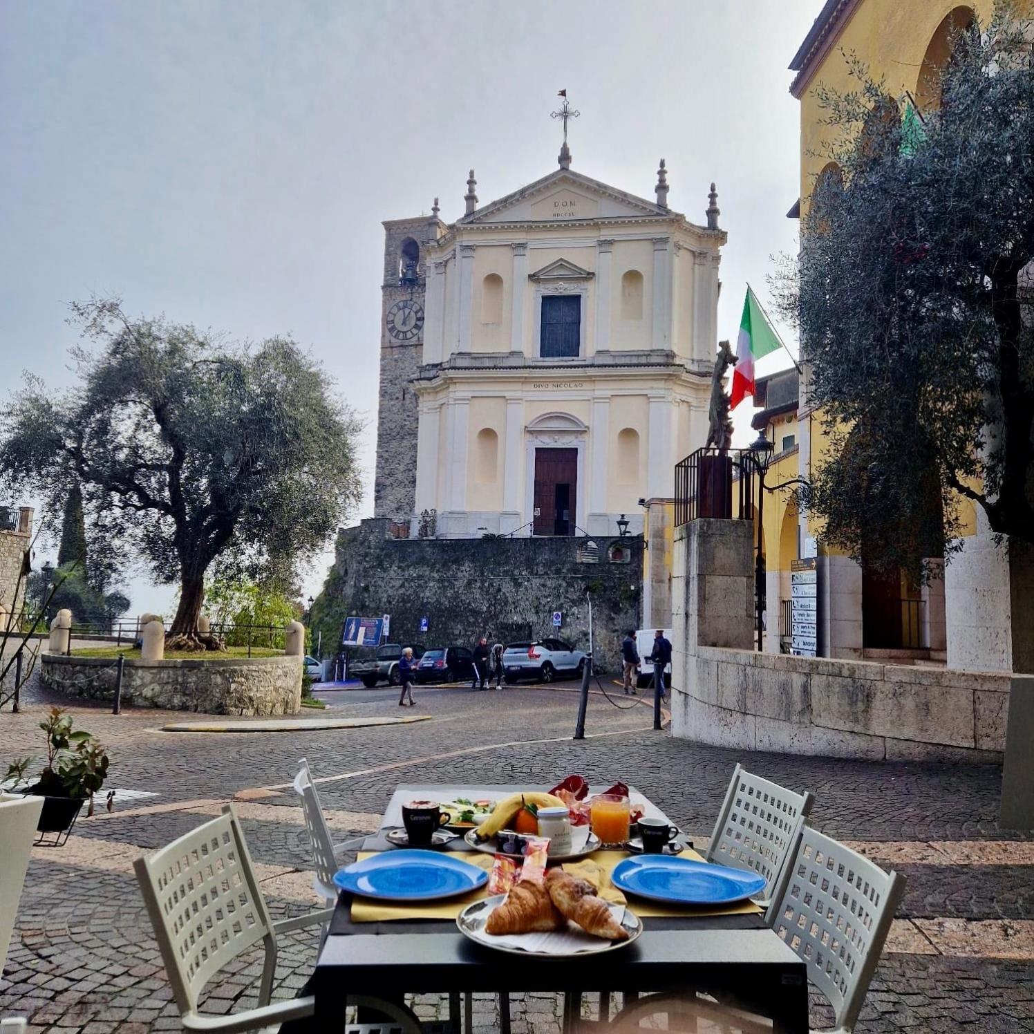B&B Al Vittoriale Da Maja Gardone Riviera Exterior foto