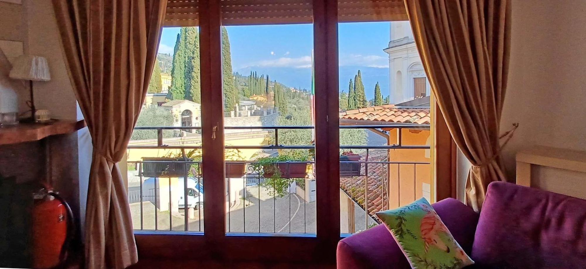 B&B Al Vittoriale Da Maja Gardone Riviera Exterior foto
